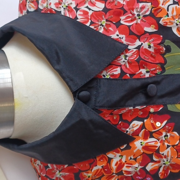 Bob Mackie Wearable Art Black/Pink Floral 100% Silk Top, Sequins, 21" PTP, 28" L - Picture 3 of 8